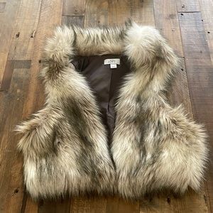 Loft faux fur vest size XS/S